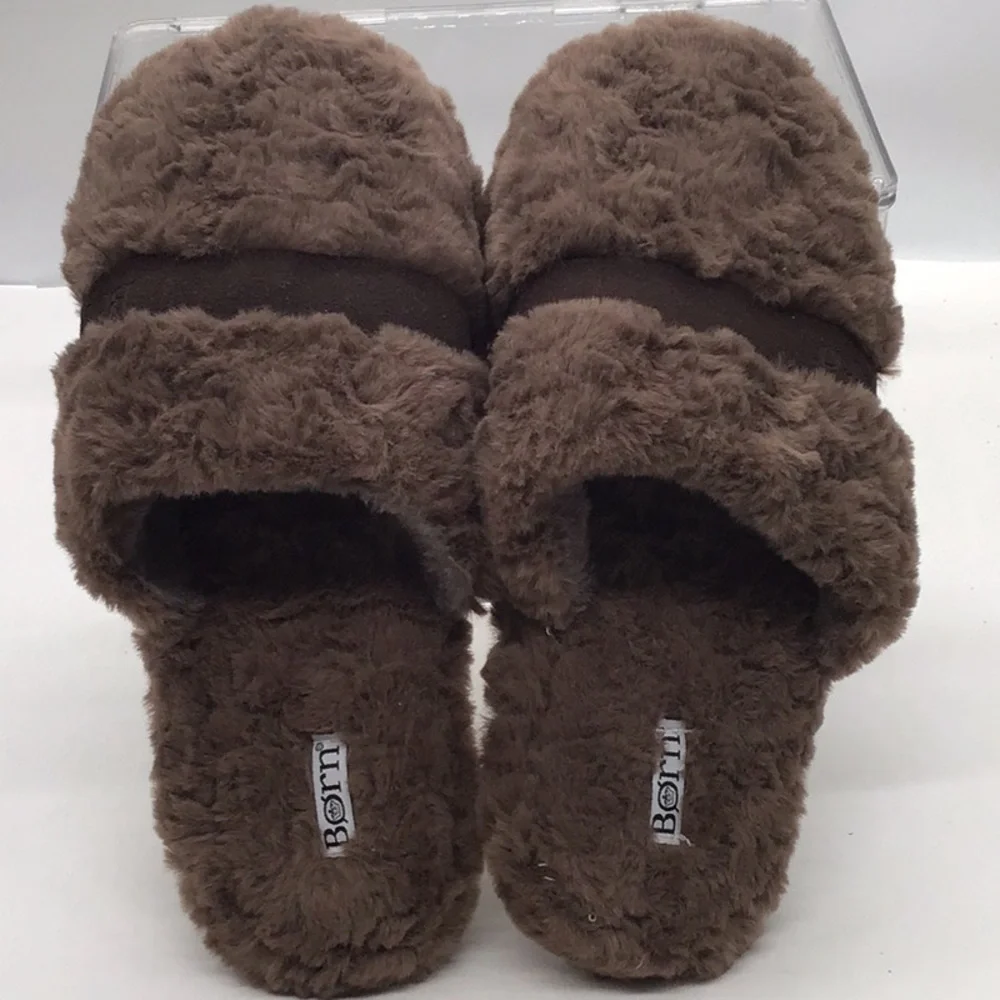 🌼3/$13🌼BUNDLE DEAL! Born Brown House Slipper - Picture 2 of 7